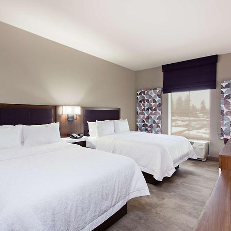 Hampton Inn & Suites Левенуэрт Экстерьер фото