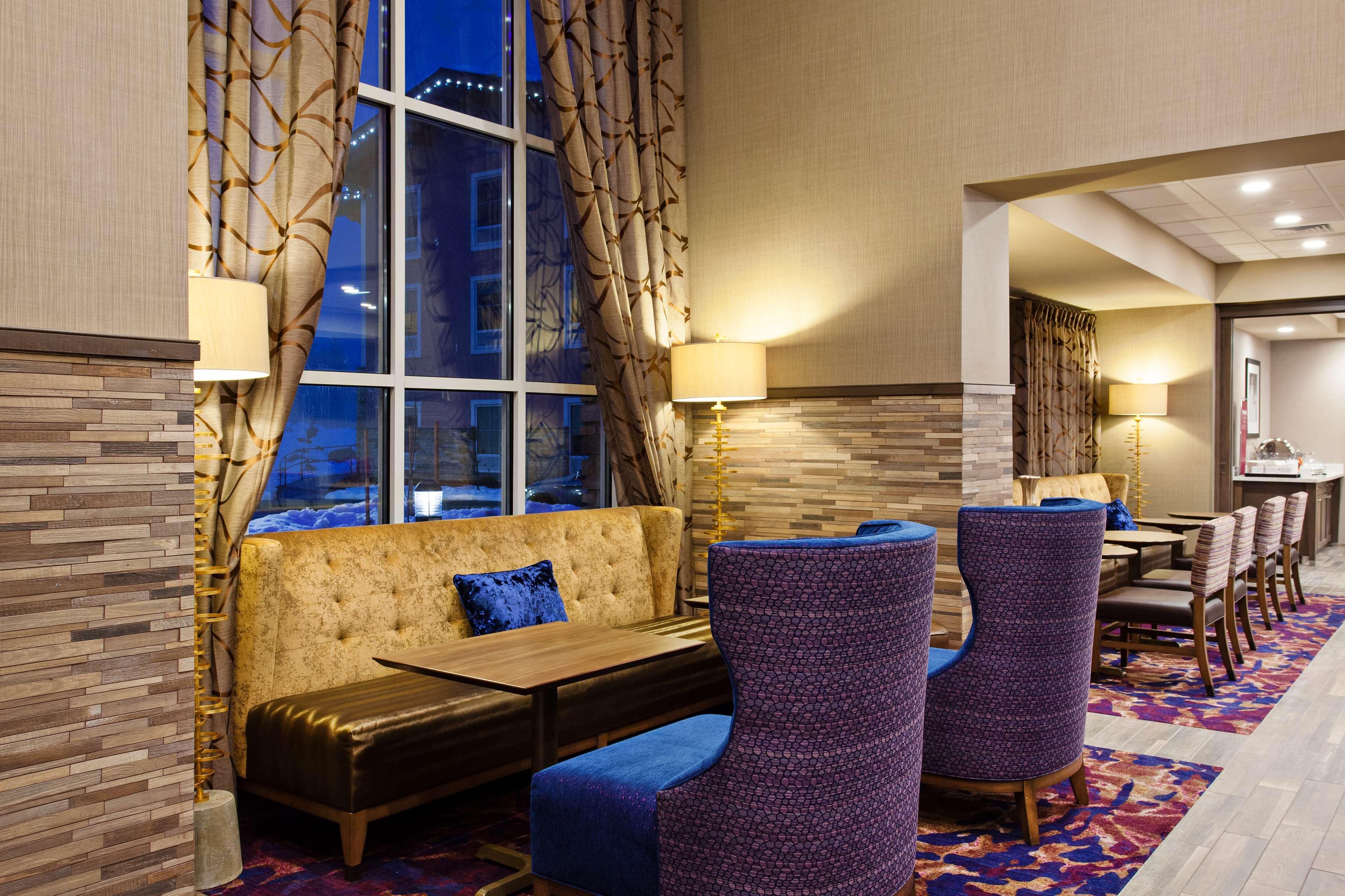 Hampton Inn & Suites Левенуэрт Экстерьер фото