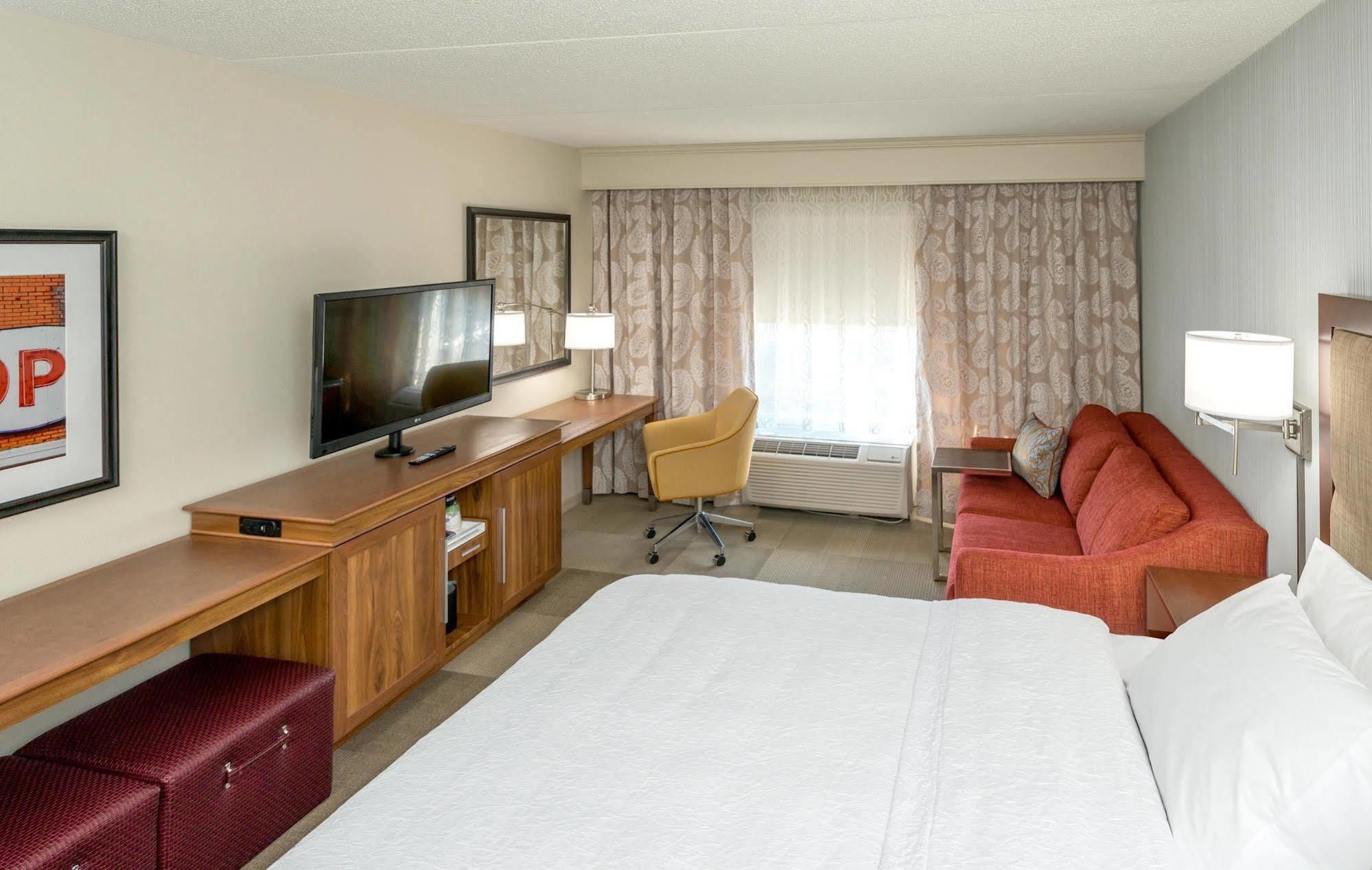Hampton Inn & Suites Левенуэрт Экстерьер фото